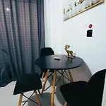 Yannis - Stylish With High-speed Wi-fi Appartement *