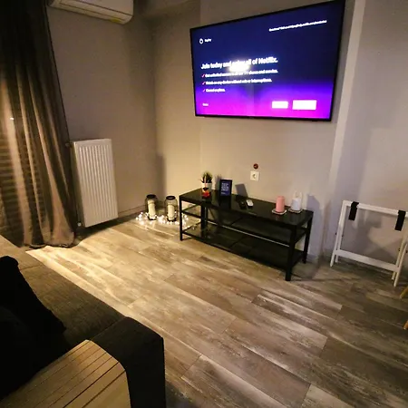 Yannis - Stylish With High-speed Wi-fi * Салоники