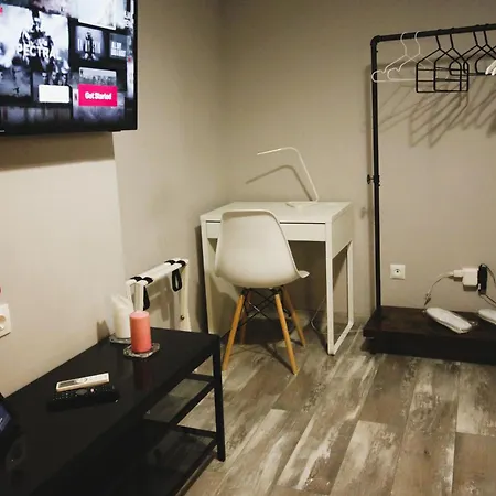 Апартаменты Yannis - Stylish With High-speed Wi-fi