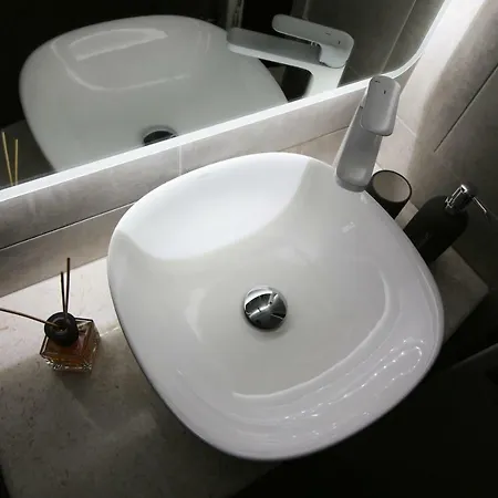 Apartament Yannis - Stylish With High-speed Wi-fi