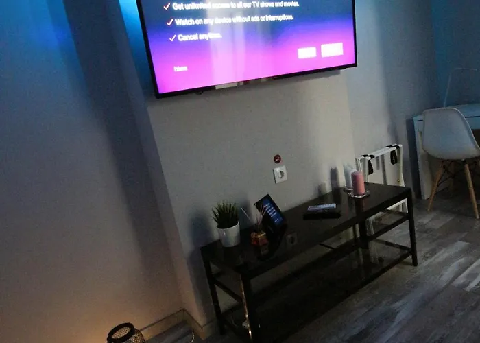 Apartment Yannis - Stylish With High-speed Wi-fi *