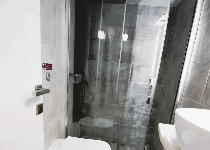 Yannis - Stylish With High-speed Wi-fi Apartment *