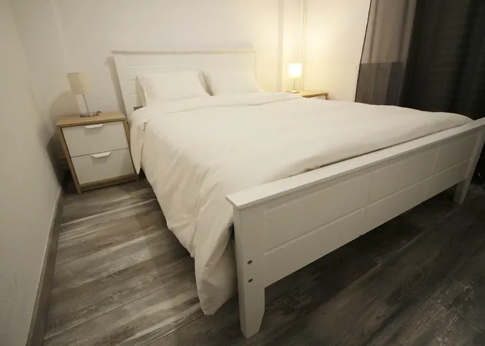 Yannis - Stylish With High-speed Wi-fi Apartment
